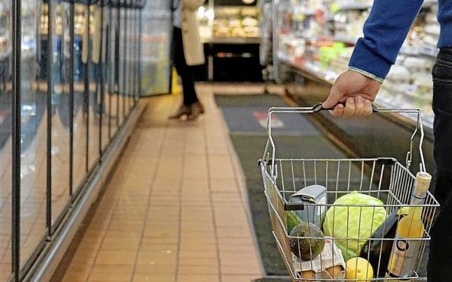 Los ascensos en los precios de los alimentos han empujado al alza la inflación general.