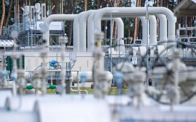 Instalaciones del gasoducto Nord Stream, que conecta Rusia con Alemania por debajo del mar Báltico. Instalaciones del gasoducto Nord Stream, que conecta Rusia con Alemania por debajo del mar Báltico.