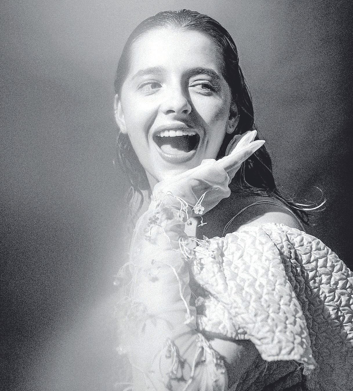 Emozioak adierazi eta kanporatzearen garrantzia aldarrikatu du Azurzak.