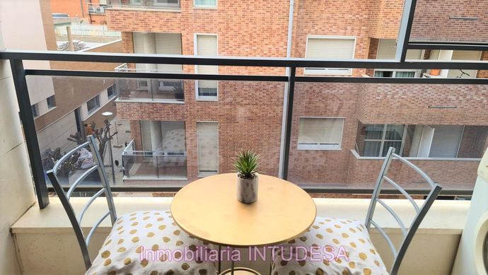 Dúplex con terraza, garaje y trastero en Tudela.