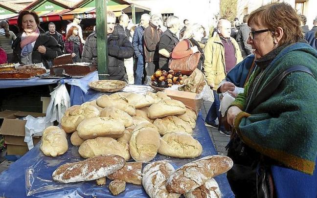 El recinto se dividirá en tres áreas: pan y derivados, artesanía y otros productos. El recinto se dividirá en tres áreas: pan y derivados, artesanía y otros productos.