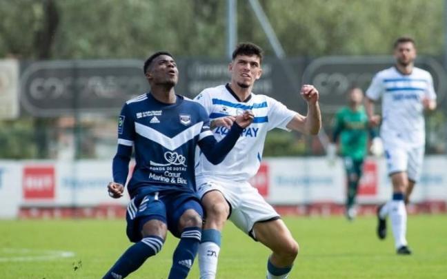 Javi López, durante el último amistoso entre el Girondins y el Alavés.