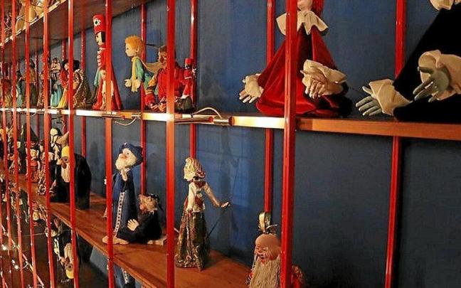 Algunas de las marionetas del museo Topic. Algunas de las marionetas del museo Topic.