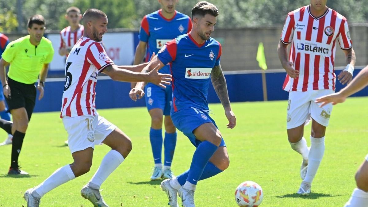 Eneko Jauregi, en un partido con el Amorebieta