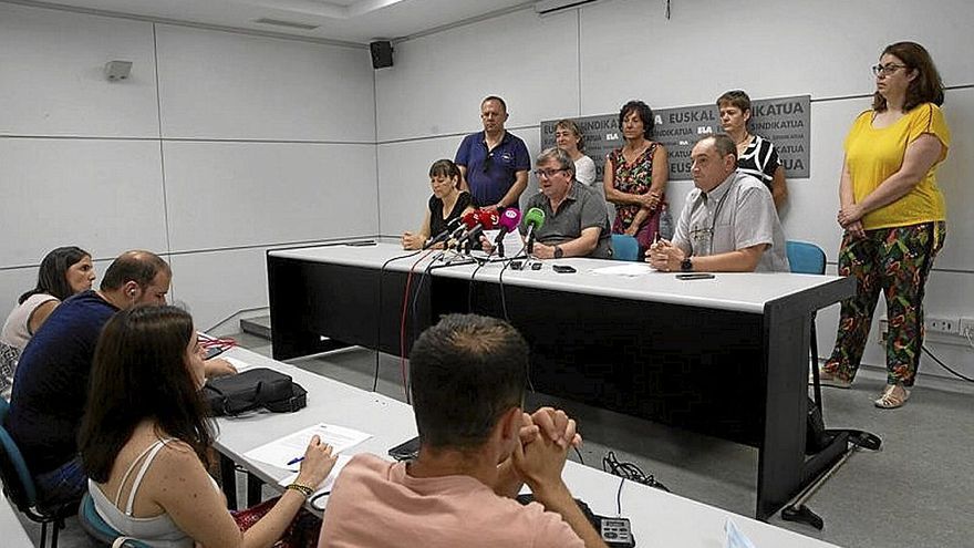 Trabajadores de Tele Taxi San Fermín. FOTO: PATXI CASCANTE