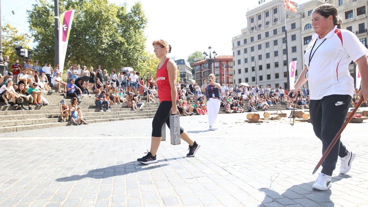 Nerea Egurrola realizando txinga erutea