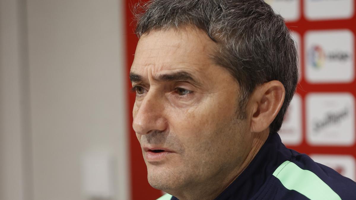 Ernesto Valverde durante una rueda de prensa.