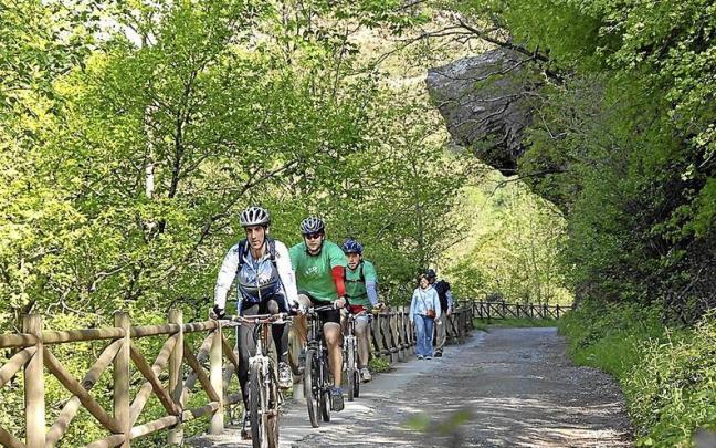 Una de las vías ciclistas que existen en Andoain.