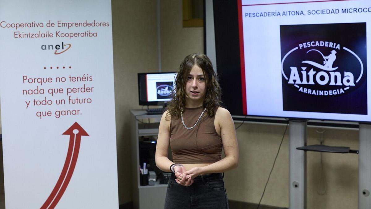 Edurne Vaquero, de Pescadería Aitona.