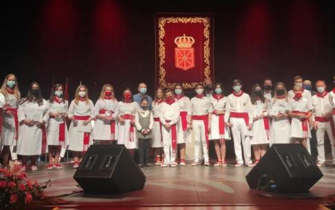 Foto de familia de las personas participantes en el Certamen de Jotas Ciudad de Tudela. Foto de familia de las personas participantes en el Certamen de Jotas Ciudad de Tudela.