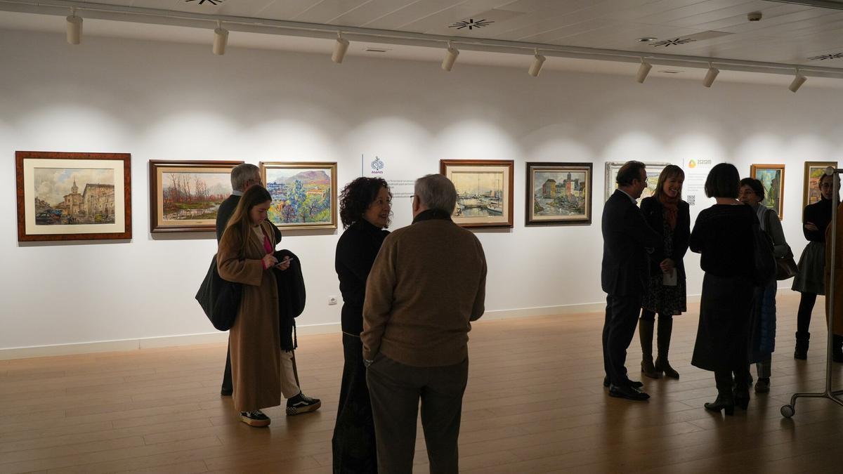 Presentación de la subasta, este miércoles en la sala de exposiciones Fundación Vital.