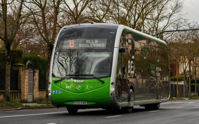 El BEI, circulando por Vitoria.