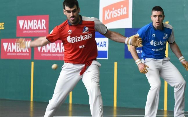 Iker Irribarria superó a Joseba Ezkurdia en los cuadros alegres. Iker Irribarria superó a Joseba Ezkurdia en los cuadros alegres.