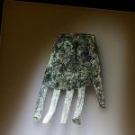 La Mano de Irulegi, en un expositor