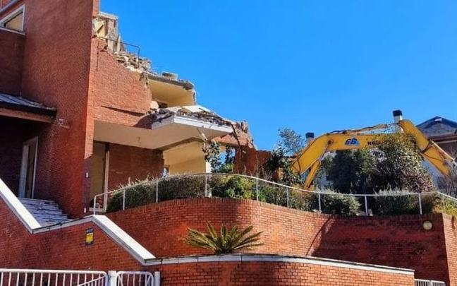 Derribo de Villa Gald&oacute;s