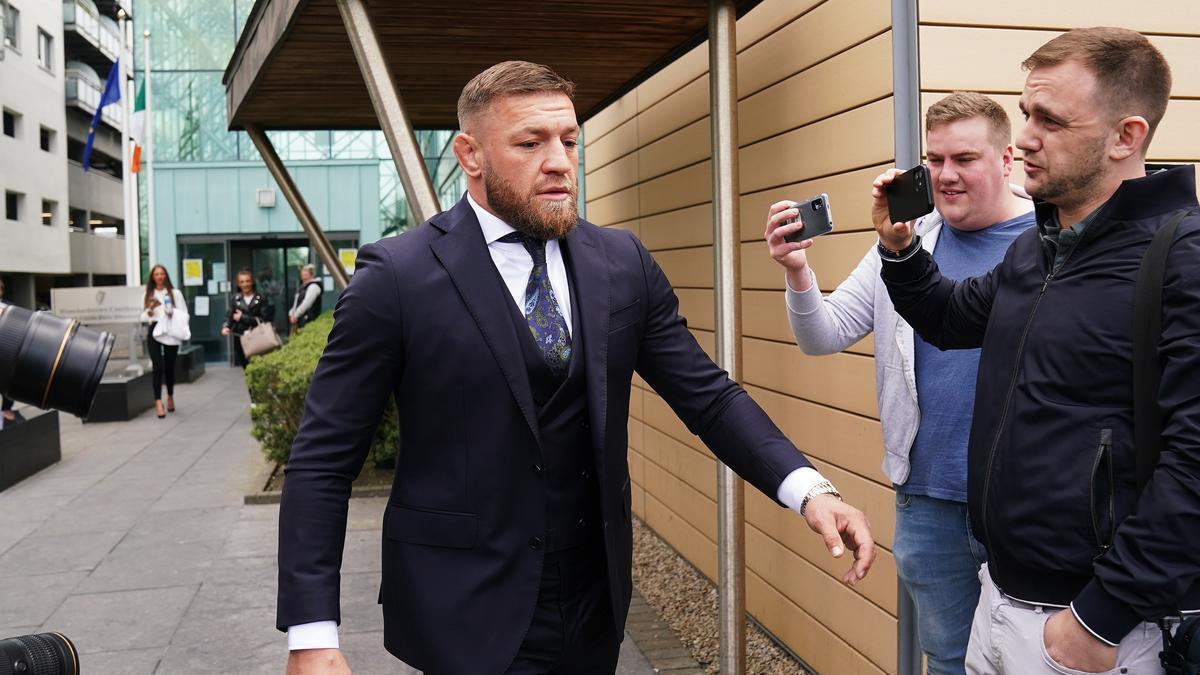 El luchador Conor McGregor a su llegada a un juzgado en Dublín.