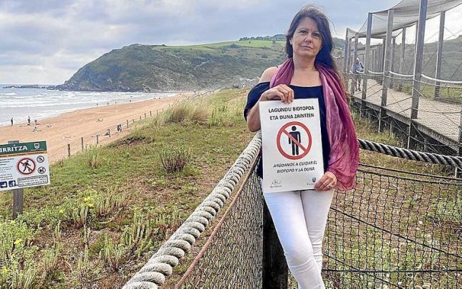 Gloria Vazquez, concejala de Medio Ambiente, en la presentación de la campaña. | FOTO: N.G.
