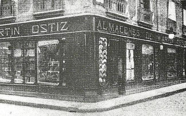 De Arazuri, J.J. &ldquo;Pamplona, calles y barrios&rdquo;.