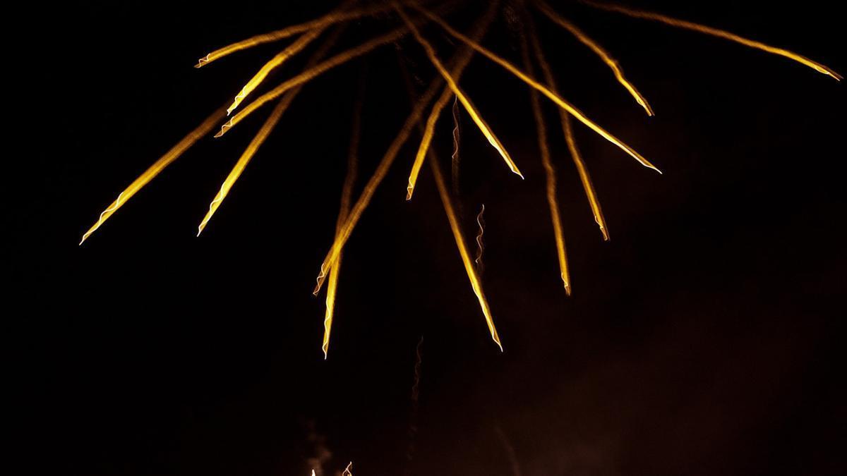 Espectáculo pirotécnico durante las Fiestas de La Blanca