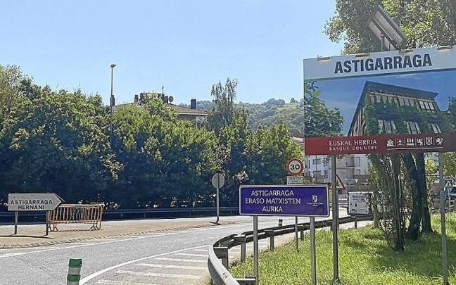 Donostia Ibilbidea, carretera que est&aacute; cerrada al tr&aacute;fico. | FOTO: N.G.