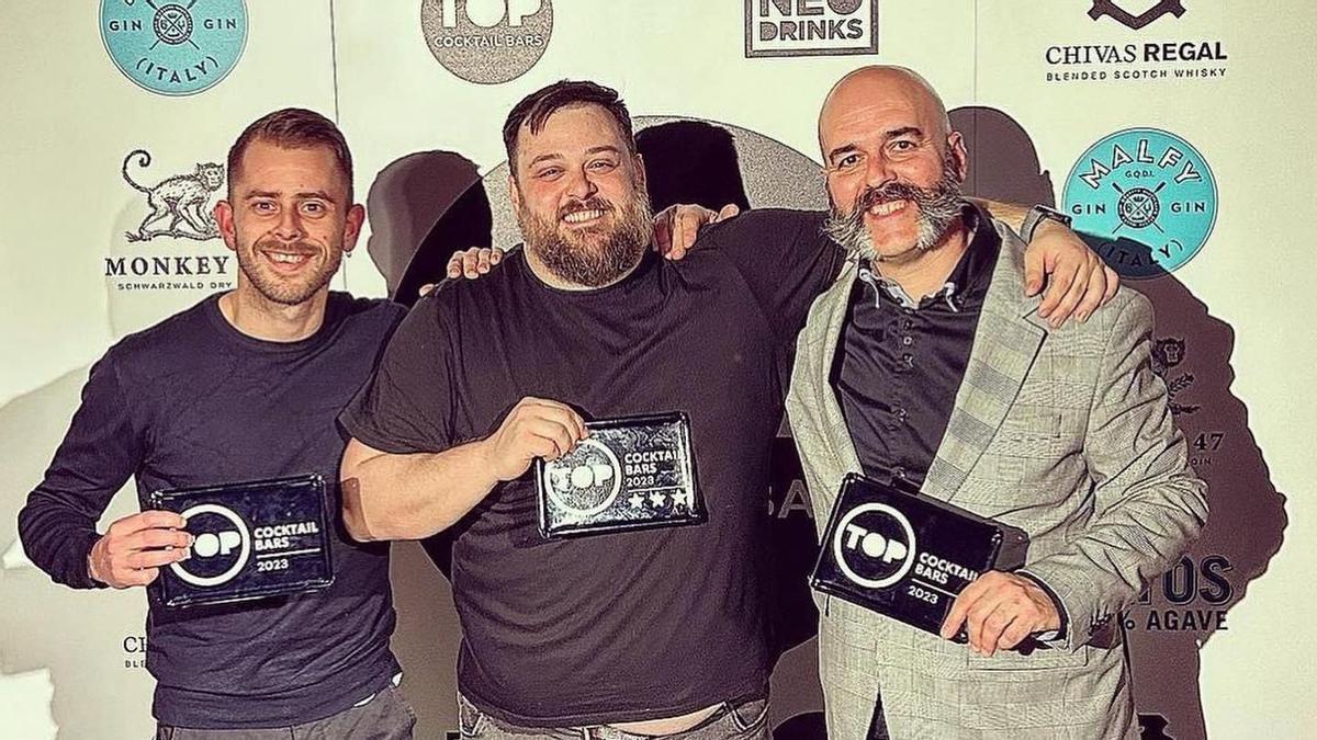 &Aacute;lvaro Fern&aacute;ndez, Alfonso del Portillo y Manu Iturregi