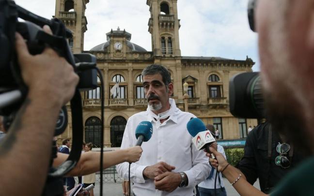 Eneko Goia hace declaraciones a los medios de comunicación Eneko Goia hace declaraciones a los medios de comunicación