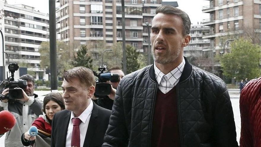 Antonio Amaya, a su llegada al juicio en Pamplona.