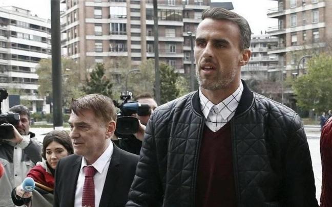 Antonio Amaya, a su llegada al juicio en Pamplona.