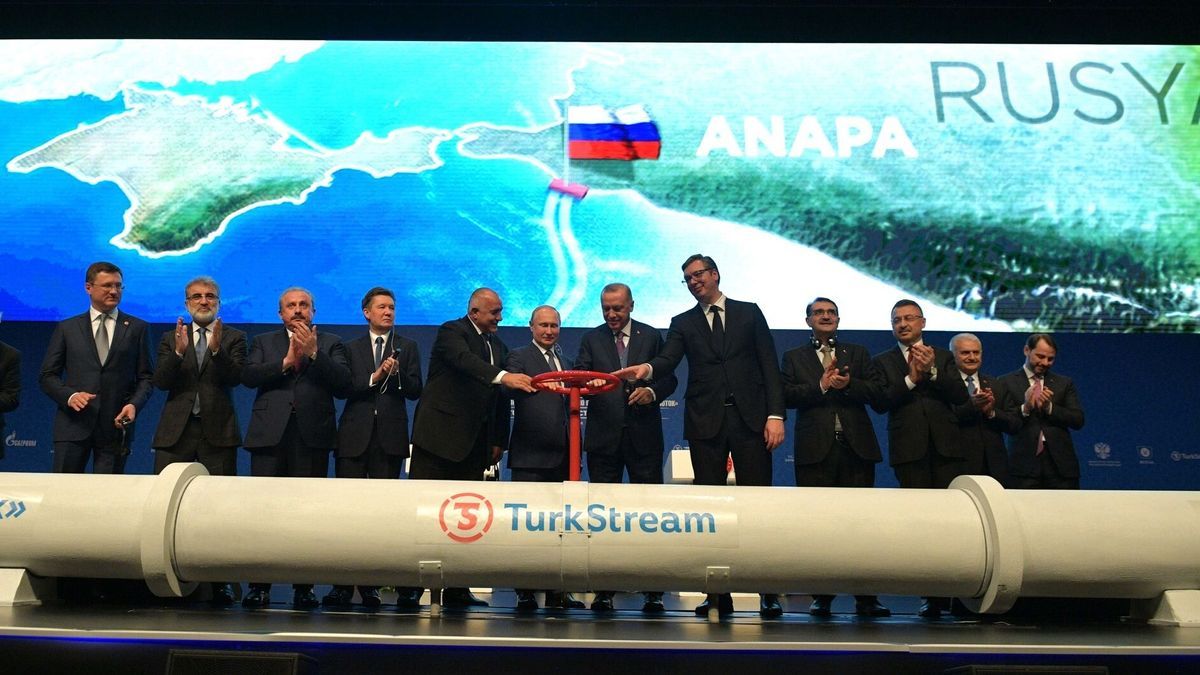 Anuncio del acuerdo para el gasoducto Turkstream entre Rusia y Turquía.