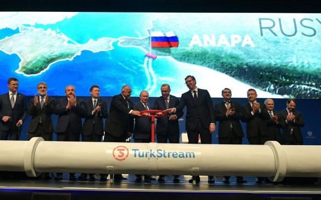 Anuncio del acuerdo para el gasoducto Turkstream entre Rusia y Turquía. Anuncio del acuerdo para el gasoducto Turkstream entre Rusia y Turquía.
