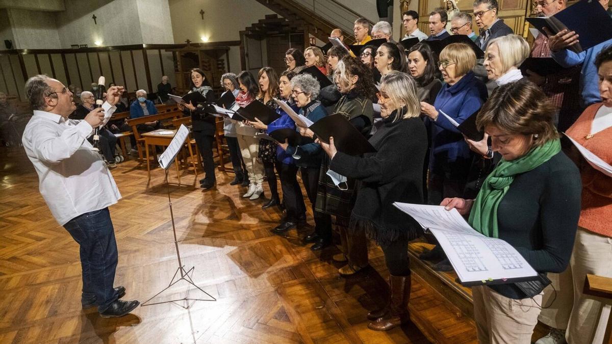 Ronda de villancicos de la asociación Gayarre Amigos de la Ópera (AGAO)