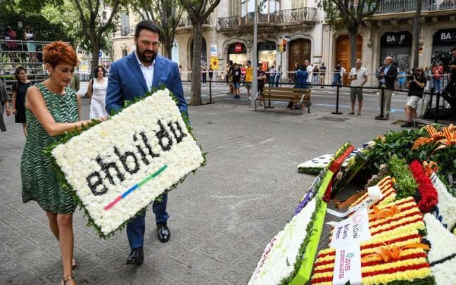 EH Bildu participa este domingo en los actos con motivo de la celebración de la Diada. EH Bildu participa este domingo en los actos con motivo de la celebración de la Diada.