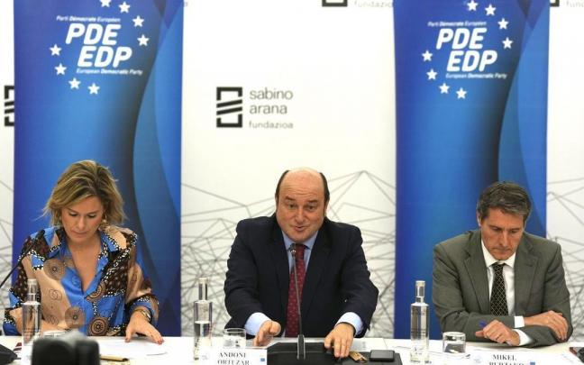 Andoni Ortuzar asegura que Gorka Urtaran seguirá siendo un activo para el PNV.