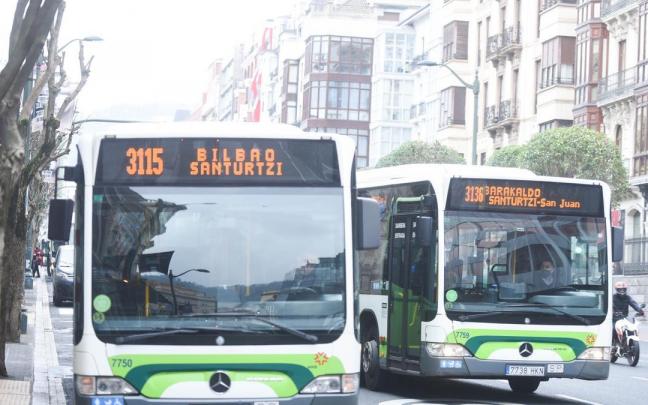 El suceso se ha producido en Abando, en Bilbao, en el final de la línea A3115 de Bizkaibus El suceso se ha producido en Abando, en Bilbao, en el final de la línea A3115 de Bizkaibus
