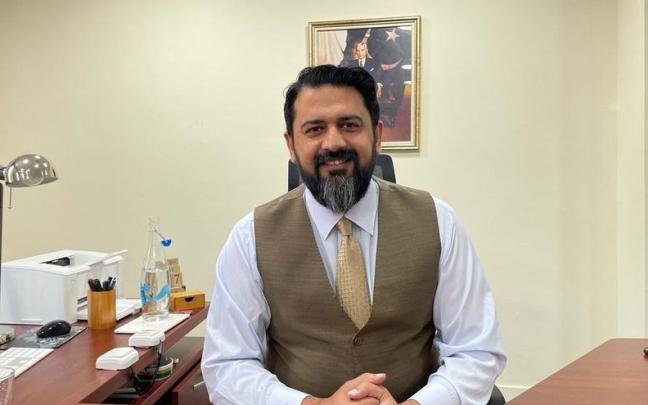 El cónsul de Pakistán en Barcelona, Mirza Salman. El cónsul de Pakistán en Barcelona, Mirza Salman.
