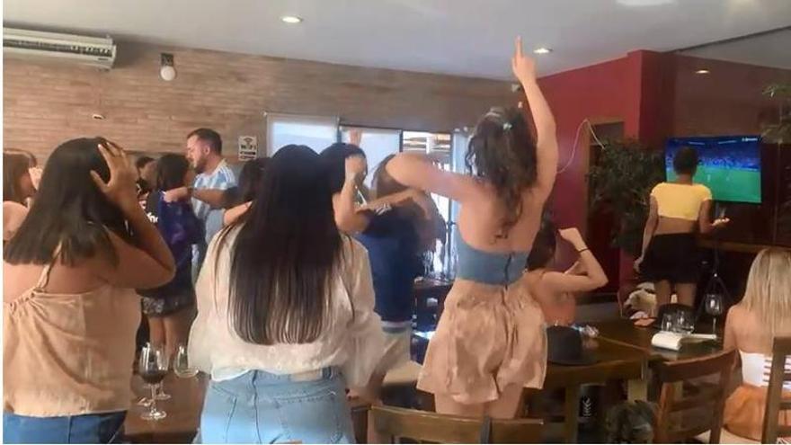 Celebración 'argentina' en una bodega 'navarra' de Mendoza