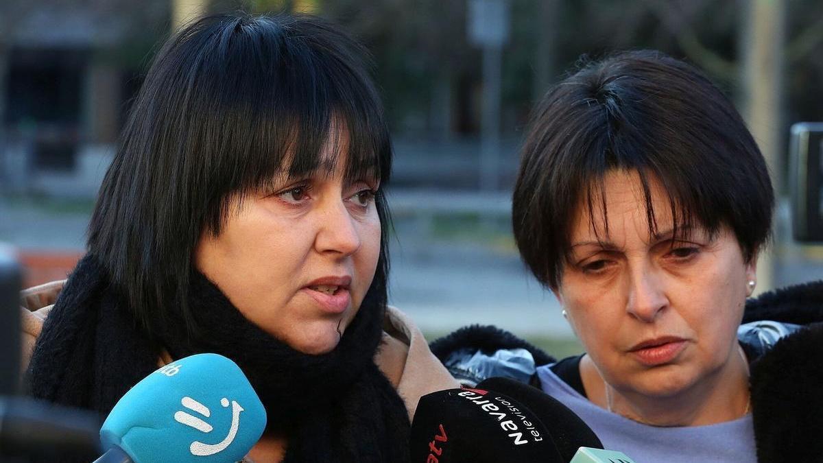 Ana Delgado Villodas, con su hermana Cristina.