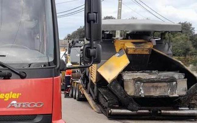 Muere un trabajador mientras manipulaba maquinaria en el barrio la Maza de Navajeda.
