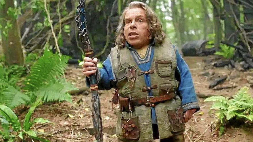 Warwick Davis en su personaje de Willow en la serie de Disney+.