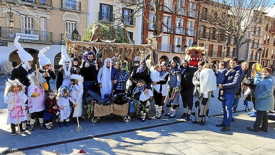 Tras los caldereros, el carnaval rural tomó el protagonismo en Estella-Lizarra