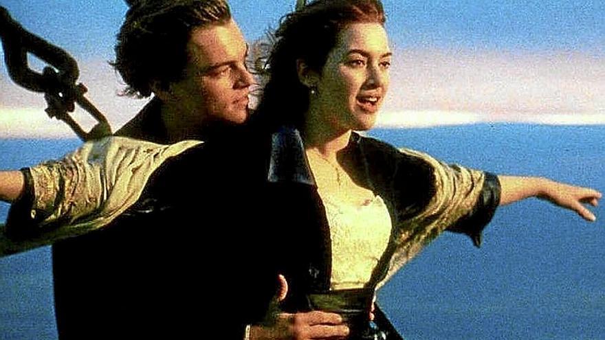 Leonardo DiCaprio y Kate Winslet, en uno de los fotogramas más famosos de la película.