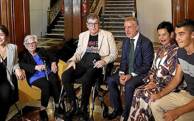 Kepa Junkera, recibido con cariño en su reaparición