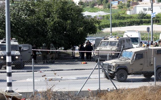 El ataque ha ocurrido entre el asentamiento colono de Kiryat Arba y la localidad palestina de Beit Einun. El ataque ha ocurrido entre el asentamiento colono de Kiryat Arba y la localidad palestina de Beit Einun.