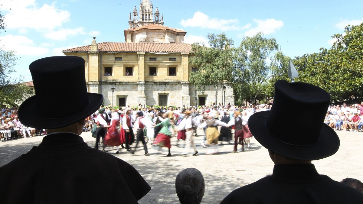 Imagen de la festividad de 2019 durante la tradicional romer&iacute;a de Bego&ntilde;a.