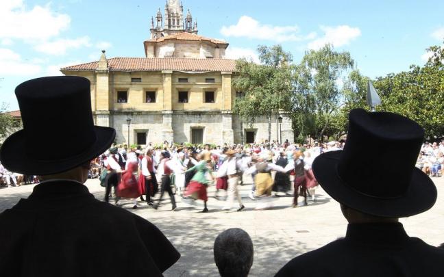 Imagen de la festividad de 2019 durante la tradicional romería de Begoña. Imagen de la festividad de 2019 durante la tradicional romería de Begoña.