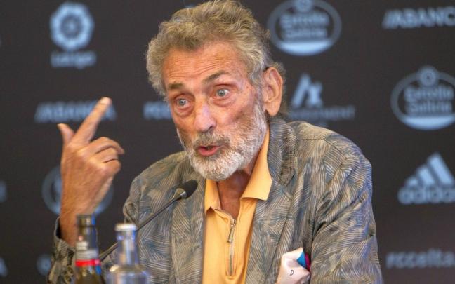 Carlos Mouriño, en un momento de la rueda de prensa de ayer. Carlos Mouriño, en un momento de la rueda de prensa de ayer.