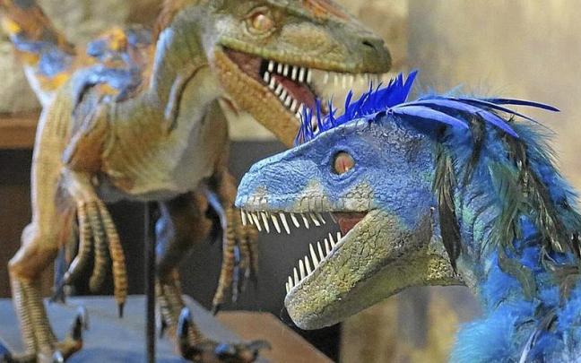 Alberto Fernandezek egindako bi dinosauro. | ARGAZKIA: A.Z. Alberto Fernandezek egindako bi dinosauro. | ARGAZKIA: A.Z.