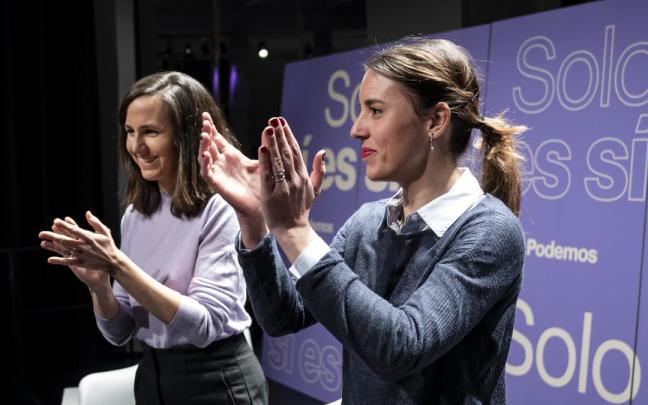 Ione Belarra e Irene Montero, durante el acto '¿Consentiste o no? Solo sí es sí', en el Círculo de Bellas Artes. Ione Belarra e Irene Montero, durante el acto '¿Consentiste o no? Solo sí es sí', en el Círculo de Bellas Artes.