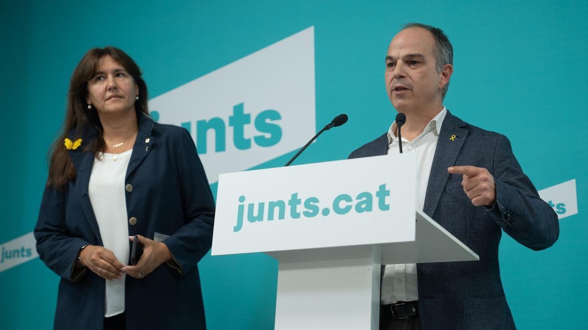 Jordi Turull, junto a Laura Borràs.