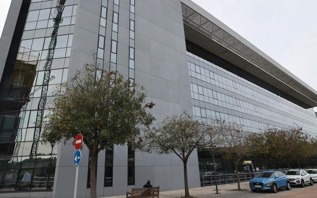Edificio de la Seguridad Social en Donostia.